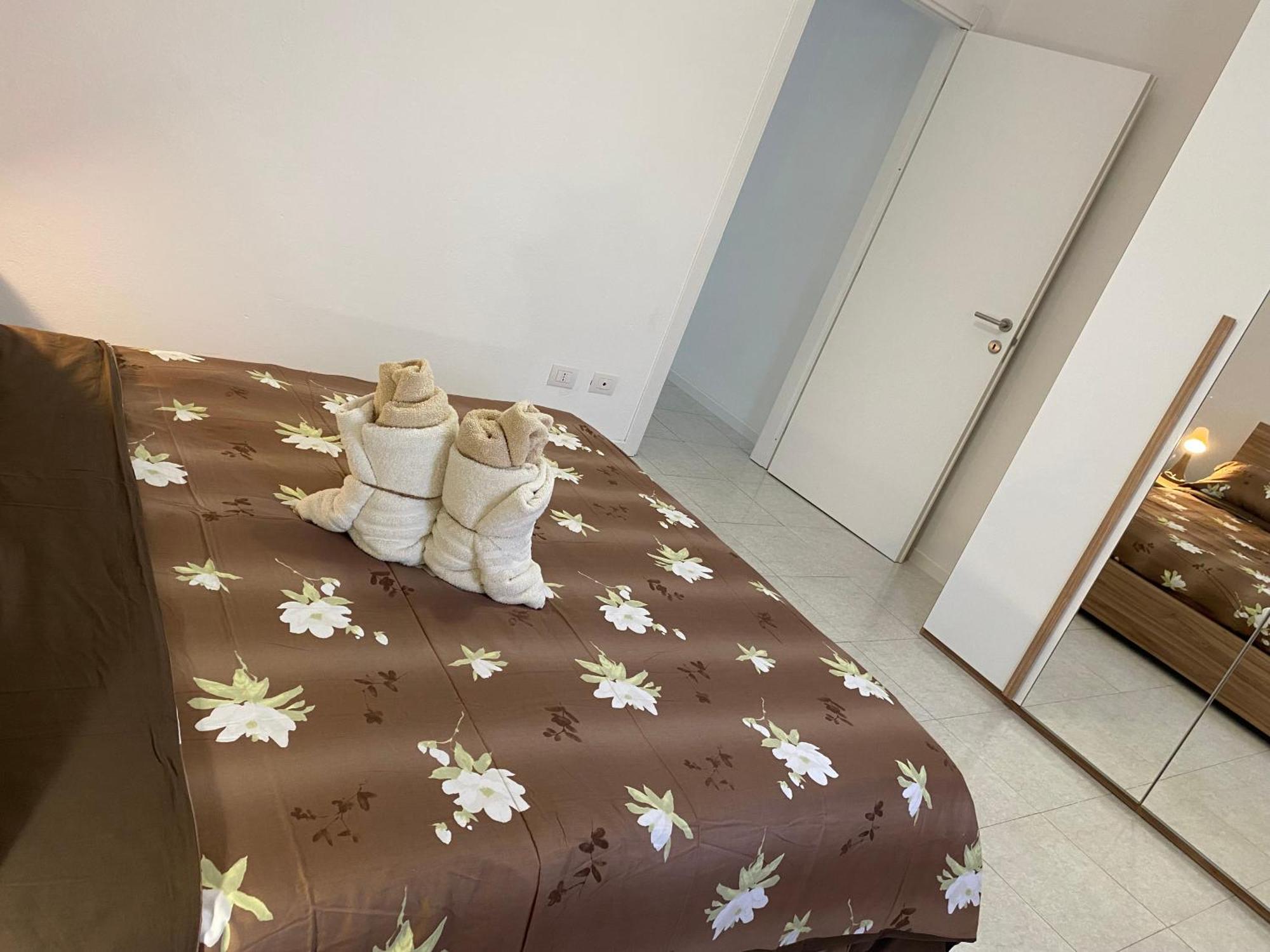Ale.Zelo Apartment Zelo Buon Persico Екстер'єр фото